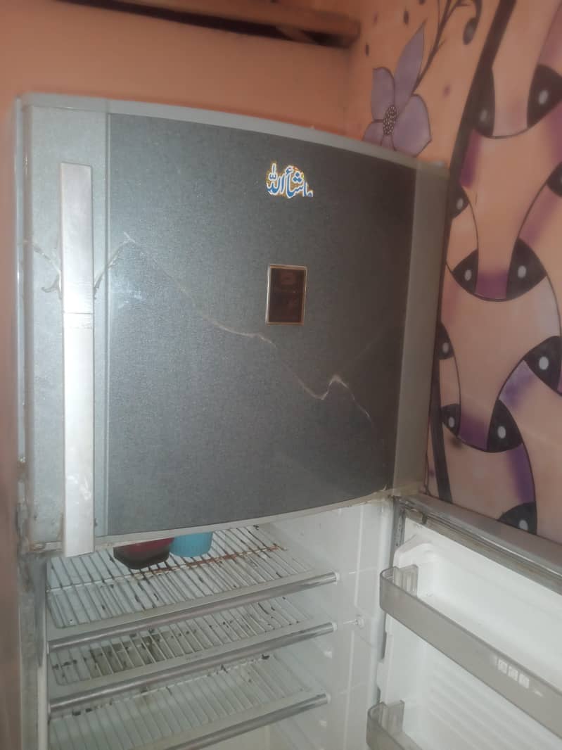old Fridge 1