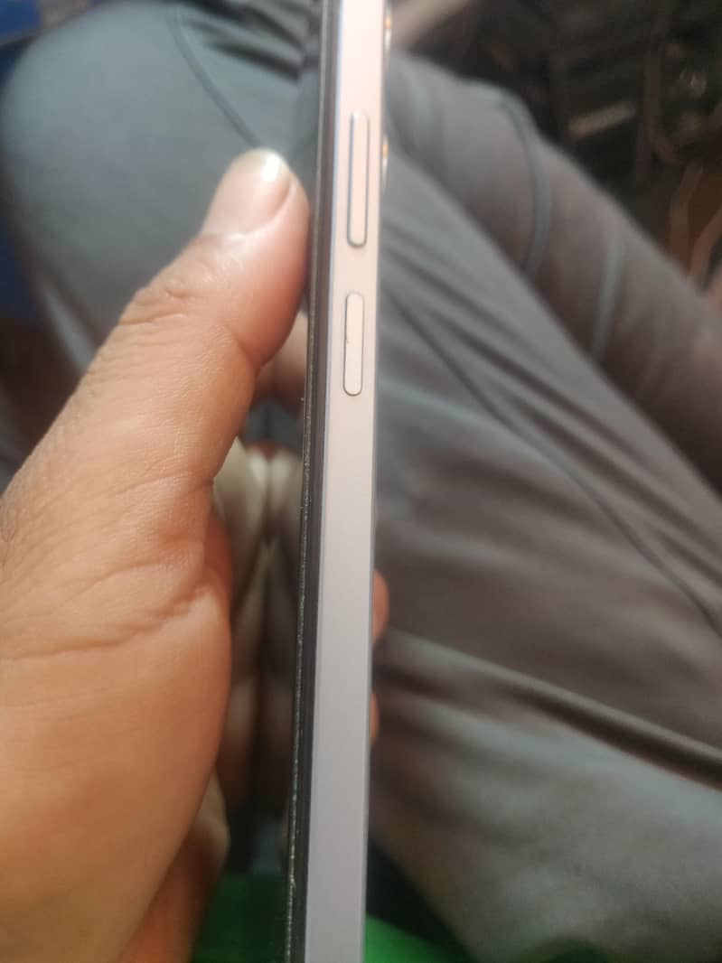 Realme Note 60 1