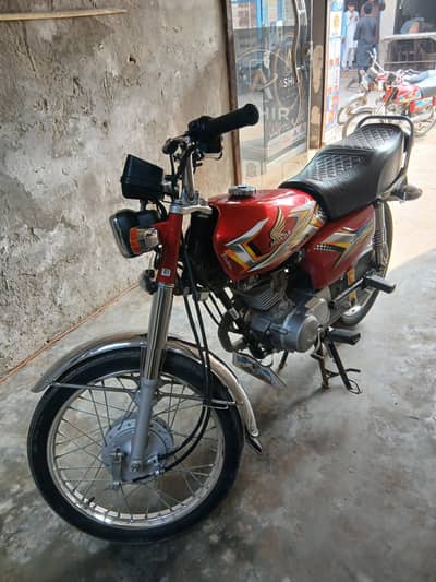 Honda 125 | 2025 Registered | Neat & Clean | Full Lamination
