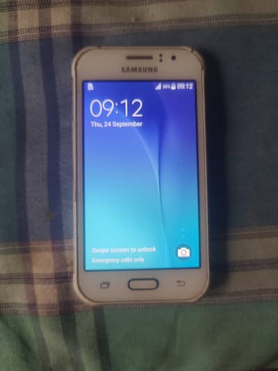 Samsung Mobile J1 Ace