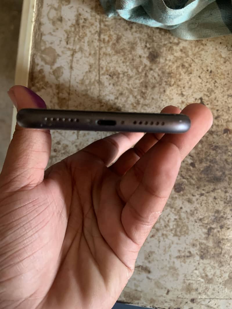 iPhone 11 1