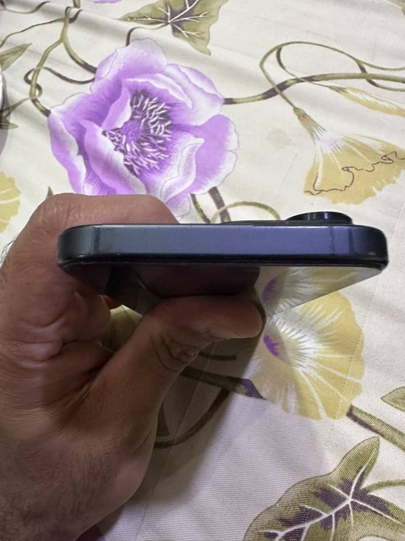 Apple iPhone 15 Pro Max 5