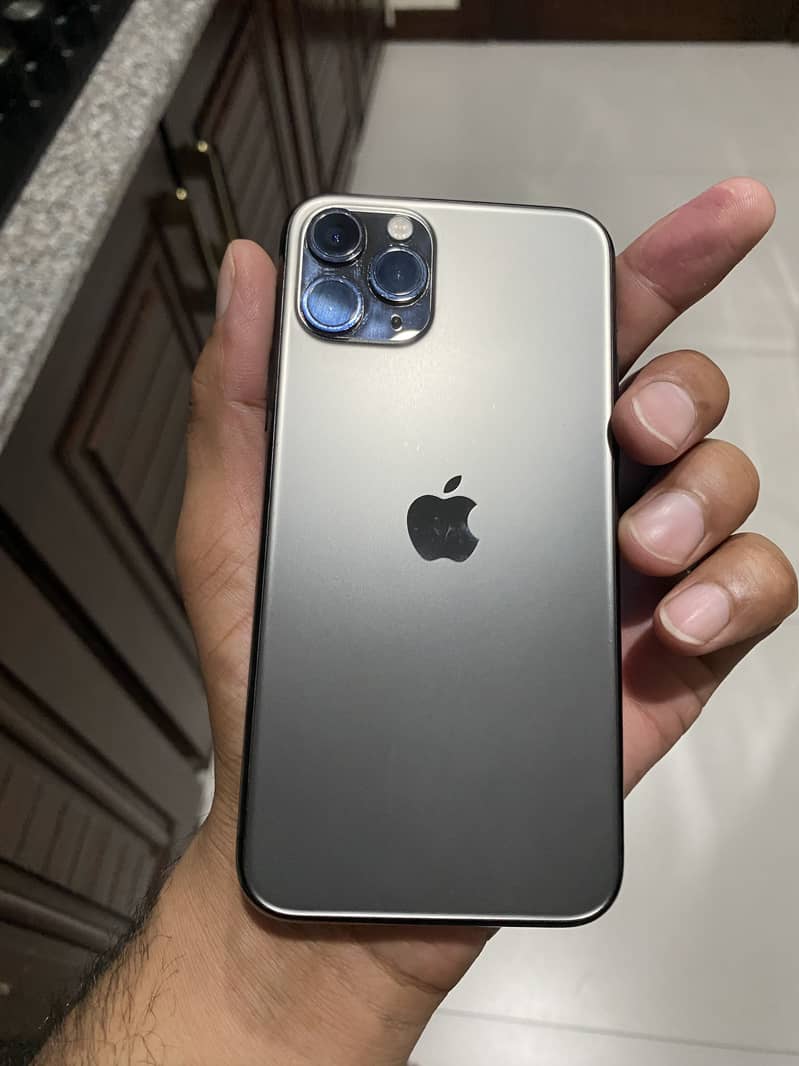 Apple iPhone 11 Pro 1