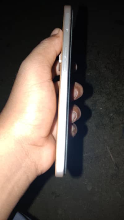 OPPO F21 Pro