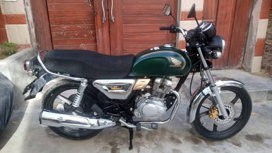 Honda Cg 150 Brand new condition  green color top of the varient