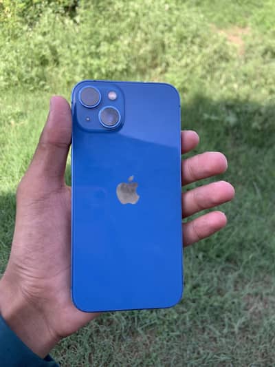 Apple iPhone 13