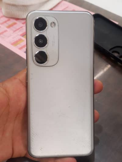 Tecno Spark 40 pro plus