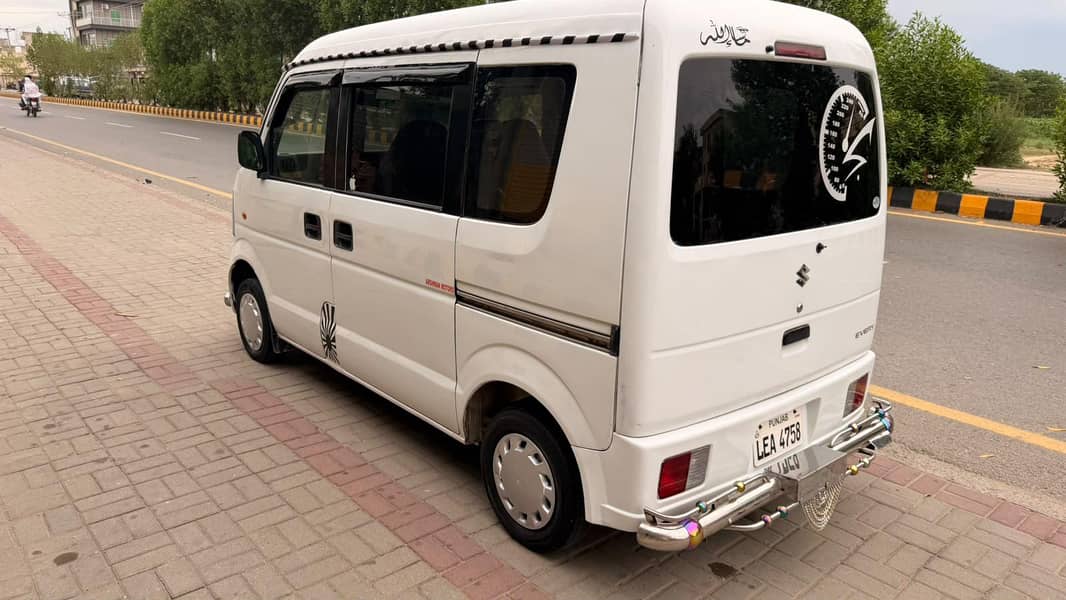 Suzuki Every 2016 1