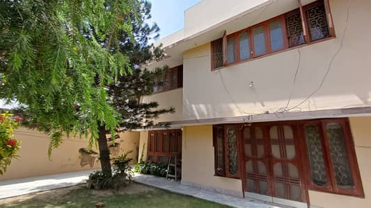 708 Sq Yd House for Sale in North Nazimabad Block H Prime Location, 60 Ft Road