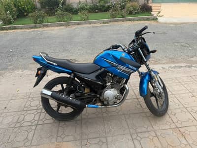I am selling my Japanese 2016 YBR Blue