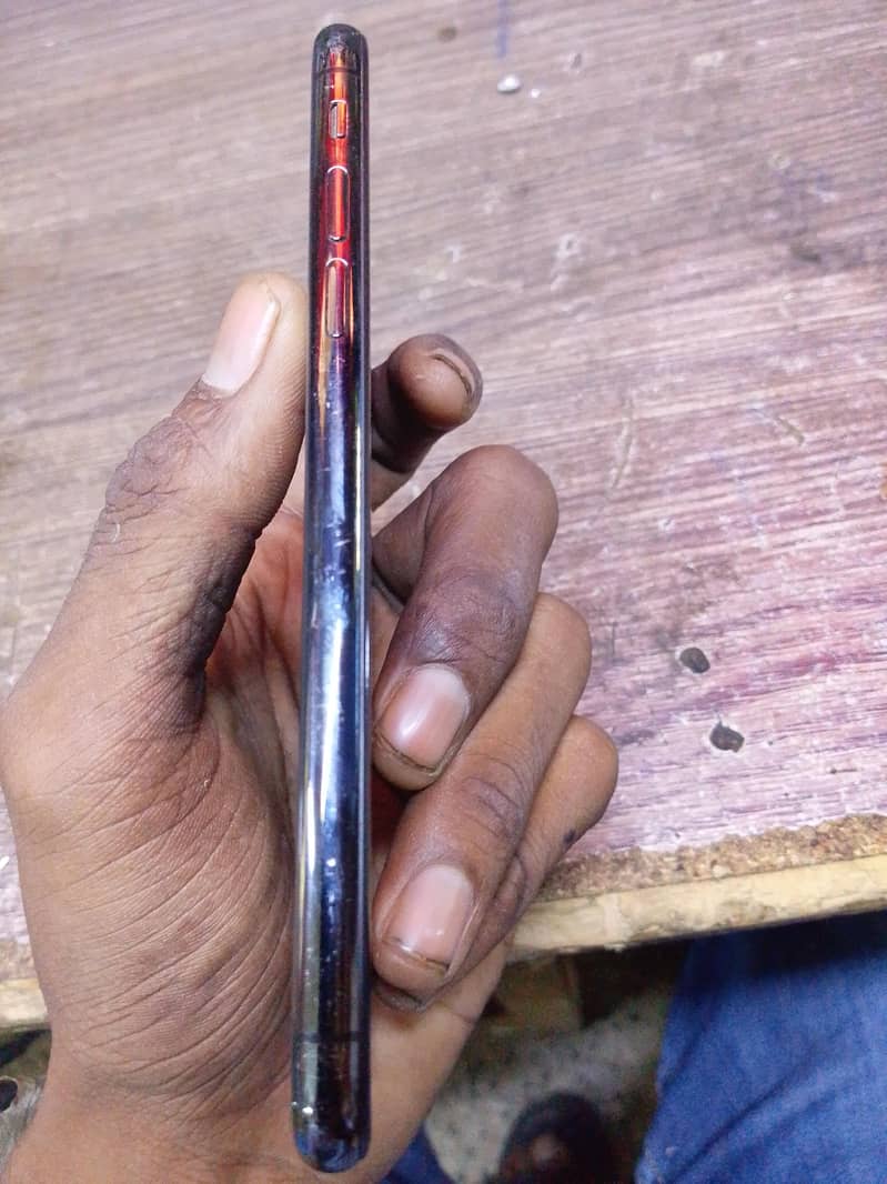 Apple iPhone X 2