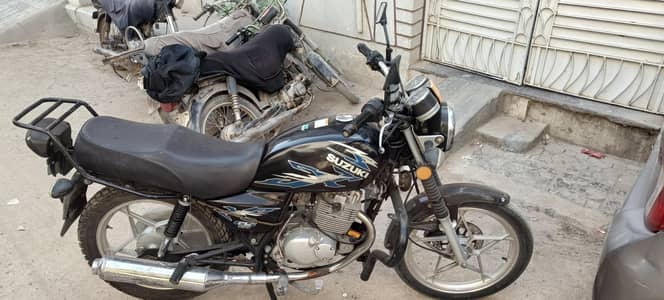 Suzuki Gs 150 SE