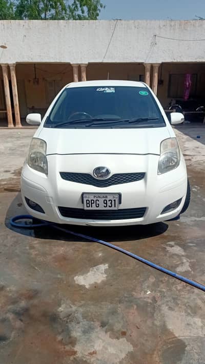 Toyota Vitz 2010