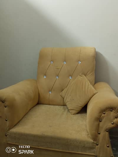 5 Seater sofa set Urgent for sell