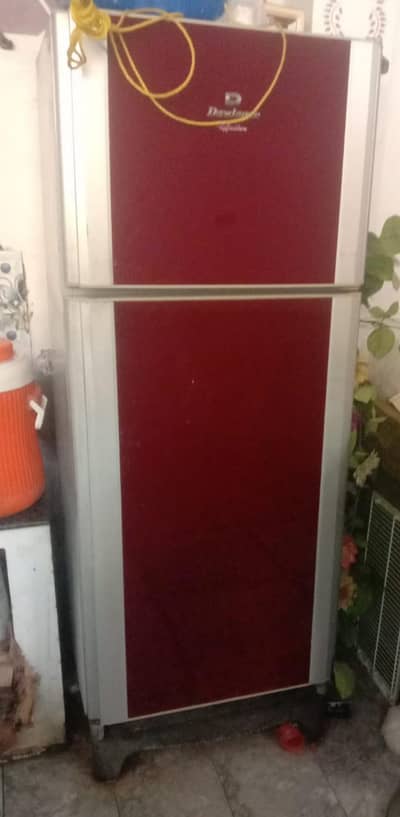 Dawlance Refrigerator New Condition 9/10 home used.