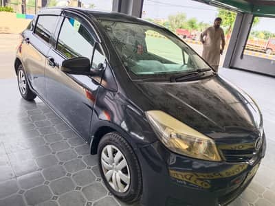 Toyota Vitz 2015