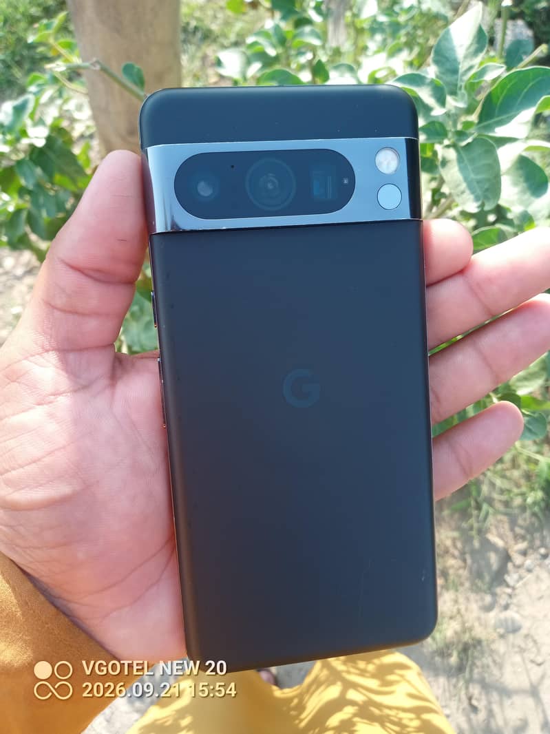 Google Pixel 8 Pro 10