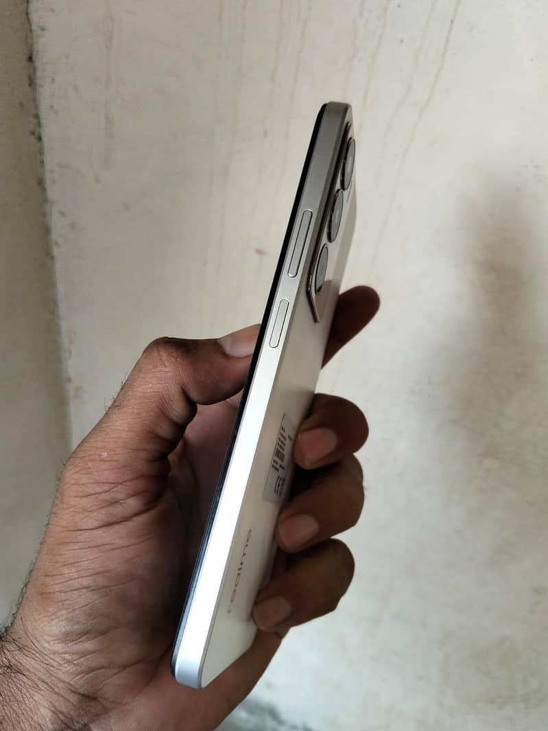 Realme C71 3