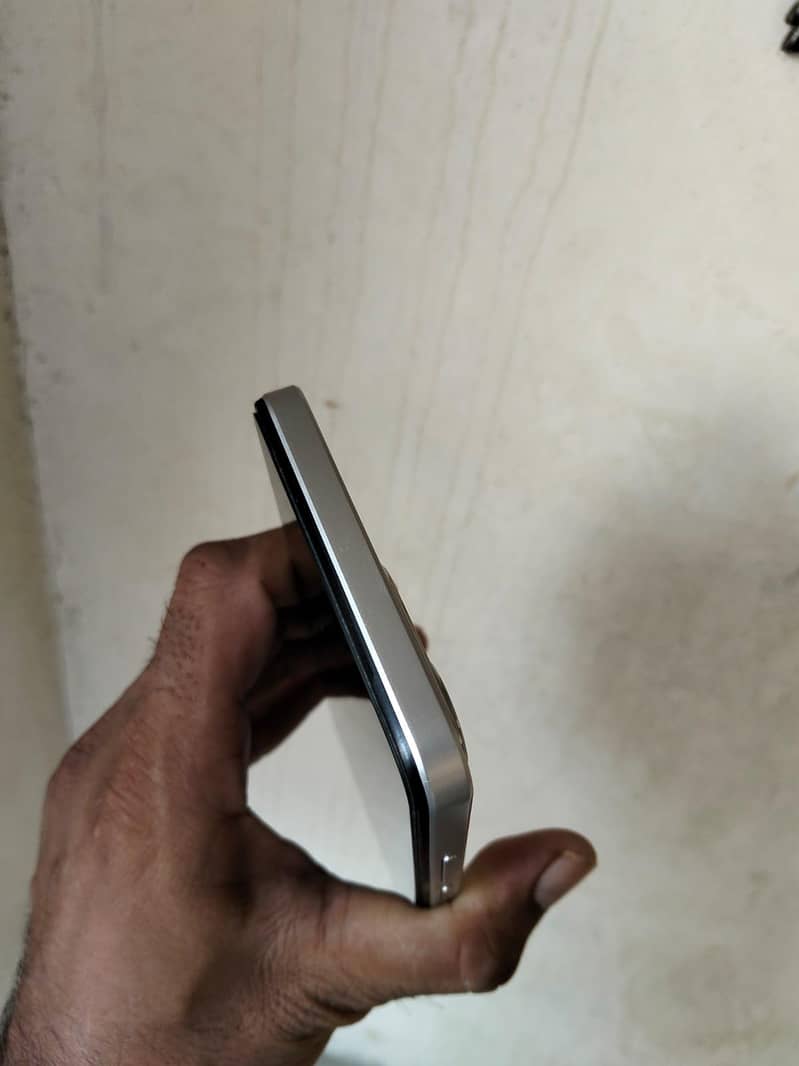 Realme C71 4