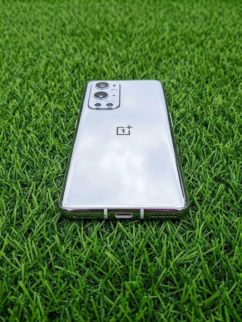 OnePlus 9 Pro 5G 2