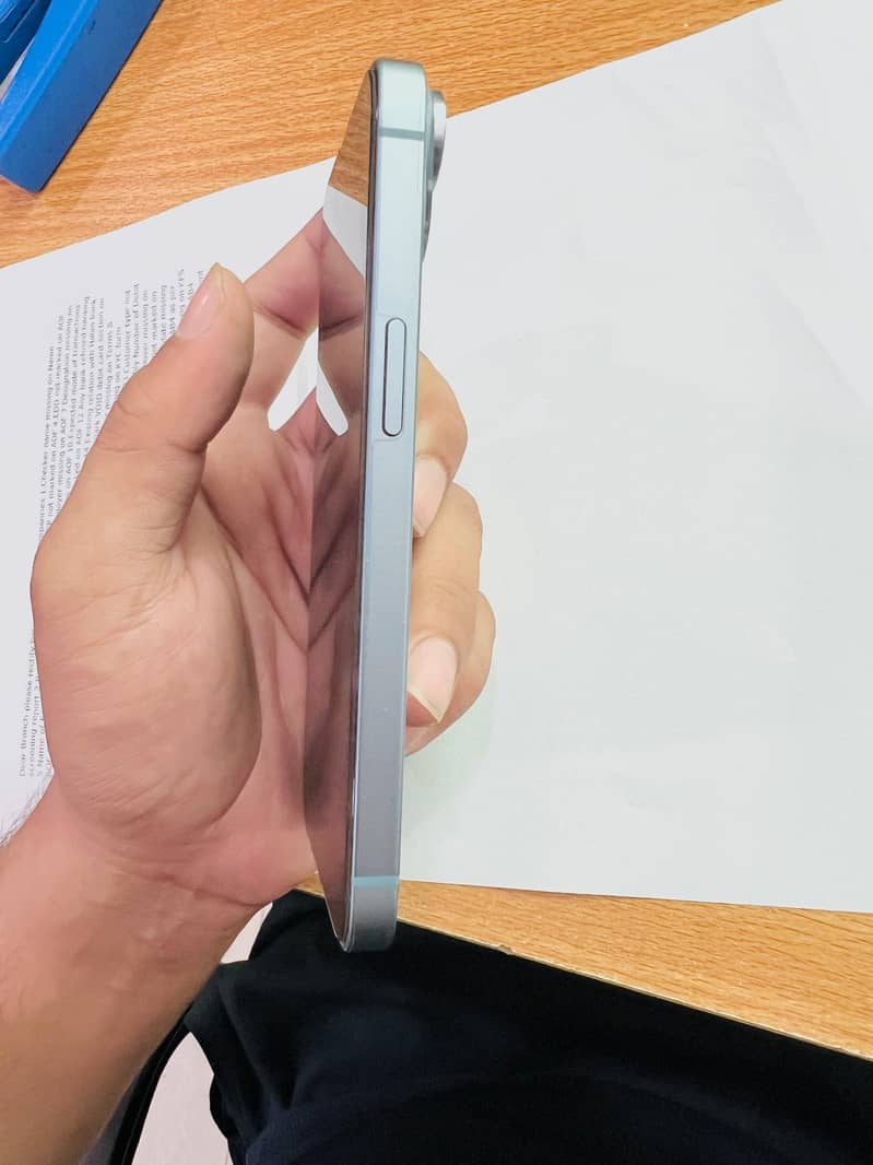 Apple iPhone 14 2