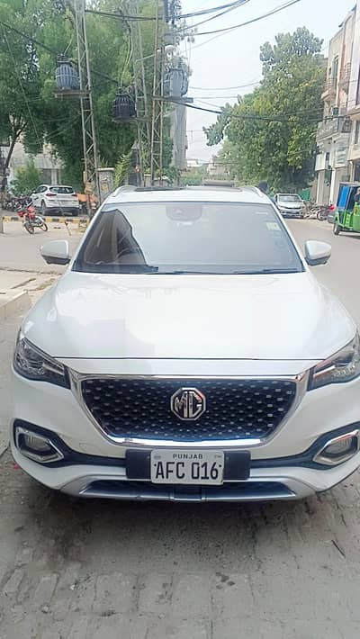 MG HS 2021