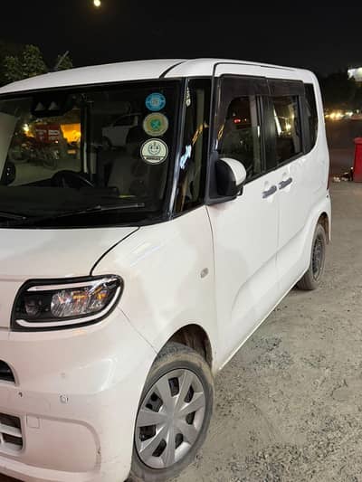 Daihatsu Tanto 2021
