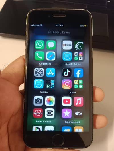 Apple iPhone 7