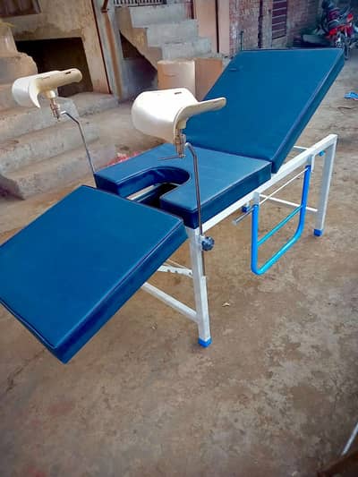 Manual Hospital Beds & Surgical Beds for Sale | Complete Medical Bed