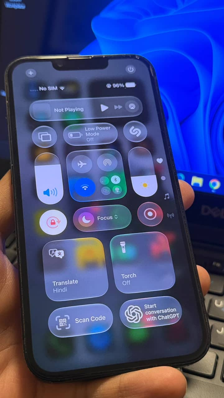 Apple iPhone 13 5