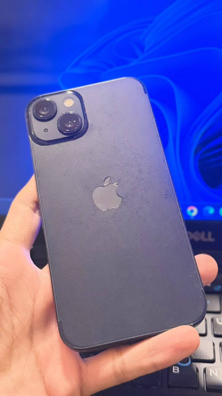 Apple iPhone 13 7