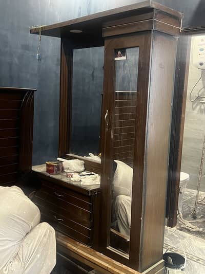 Bed + dressing + 2 side tables