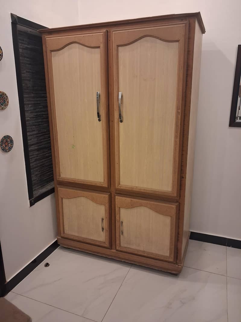 4 door Solid wood wardrobe 3