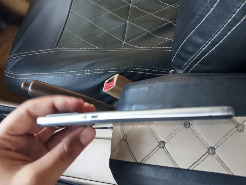 OPPO A7 2