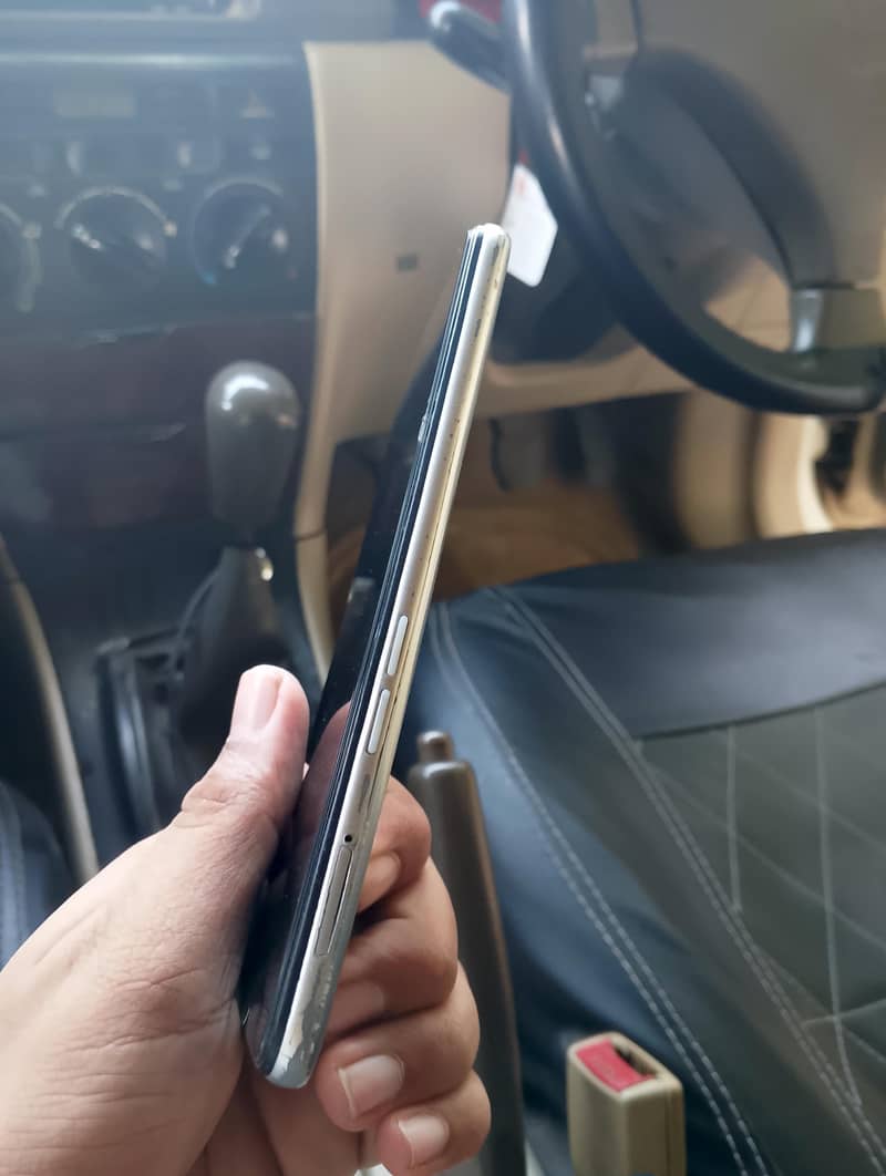 OPPO A7 4