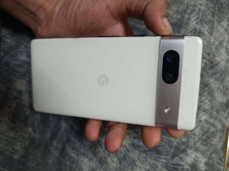 Google Pixel 7a 2