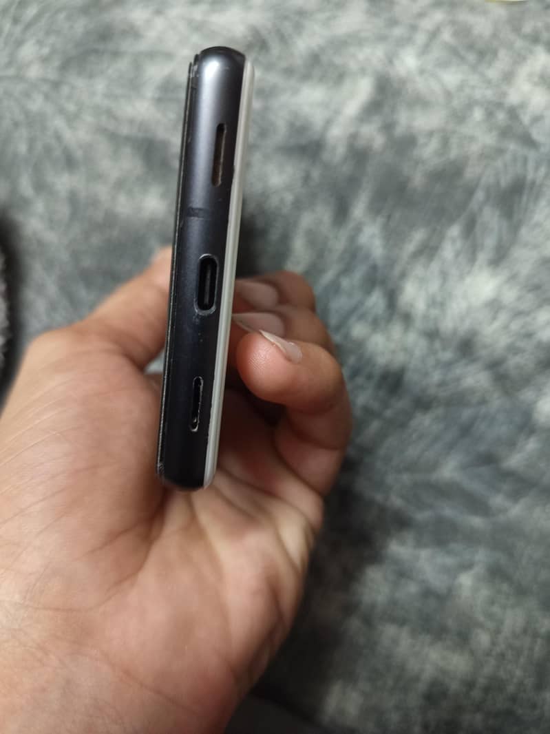 Google Pixel 7a 4