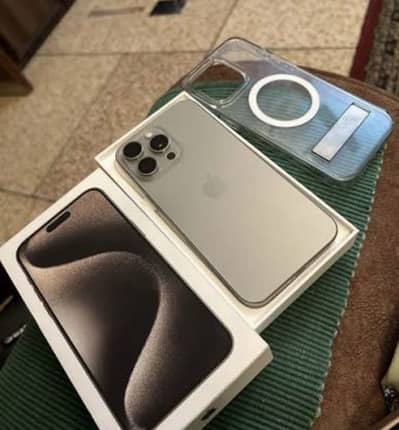 Apple iPhone 15 Pro Max with box