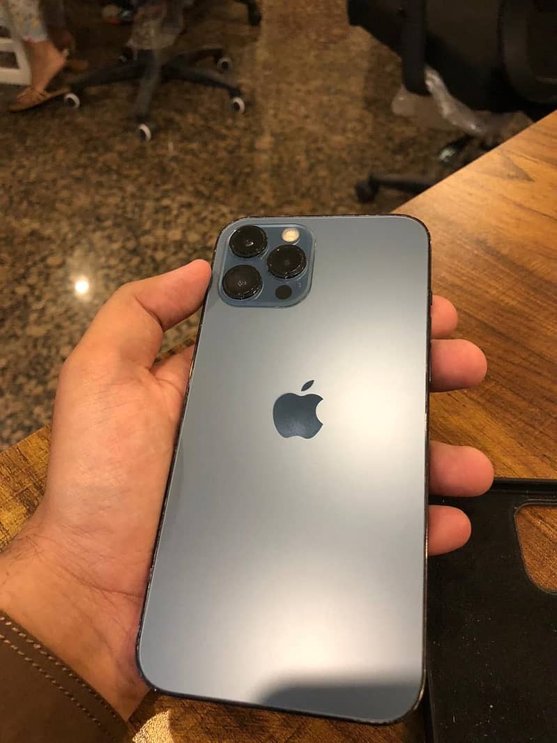 Apple iPhone 12 Pro Max 2