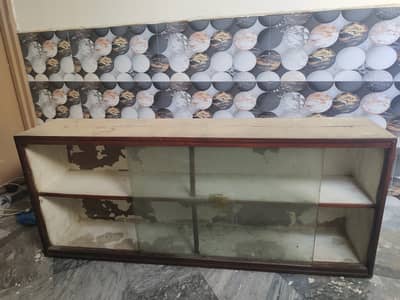 Freeh piece ha bhot hi zabardast ha bartan rakhna ay ka liya