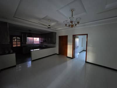 Topcity 10 Marla House For Sale