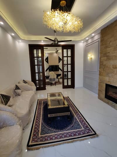 10 Marla Luxury Furnished House for sale