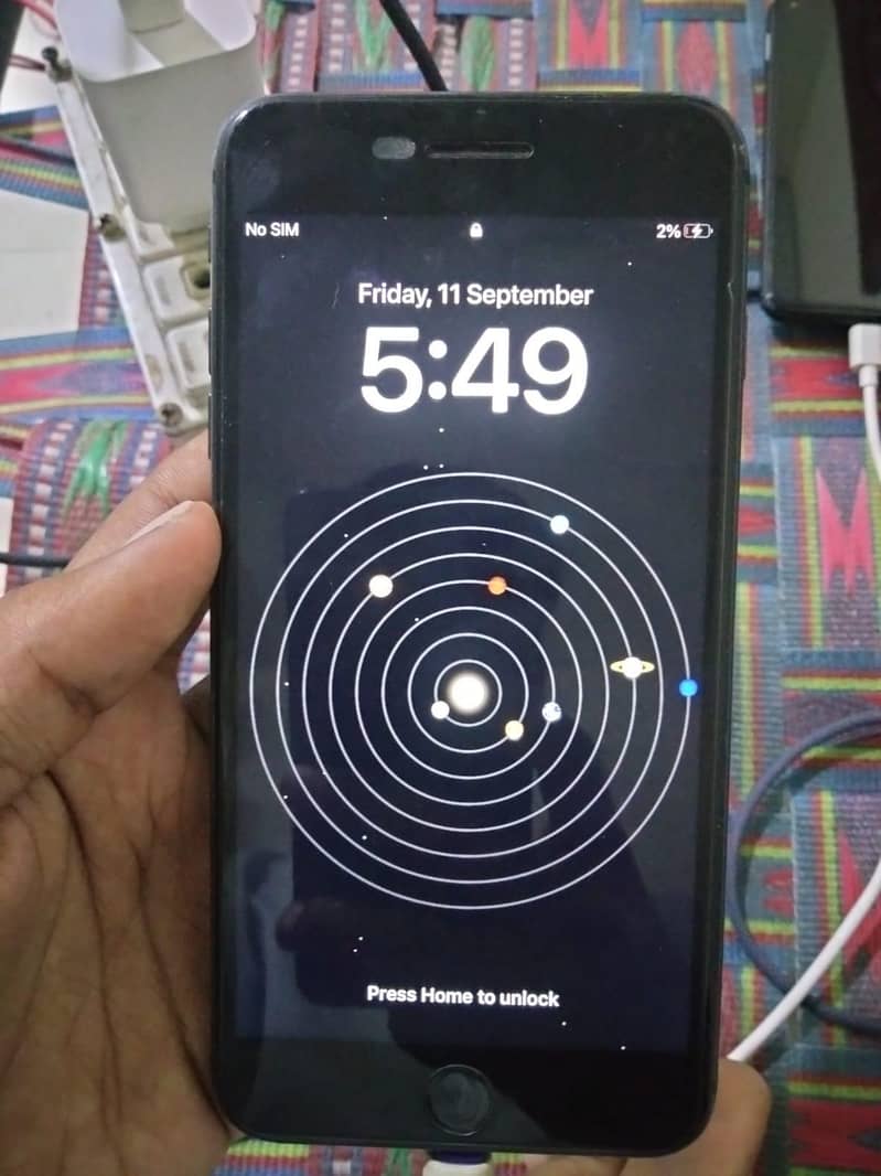 Apple iPhone 8 Plus 1