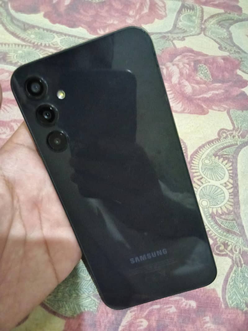 Samsung Mobile A24 0