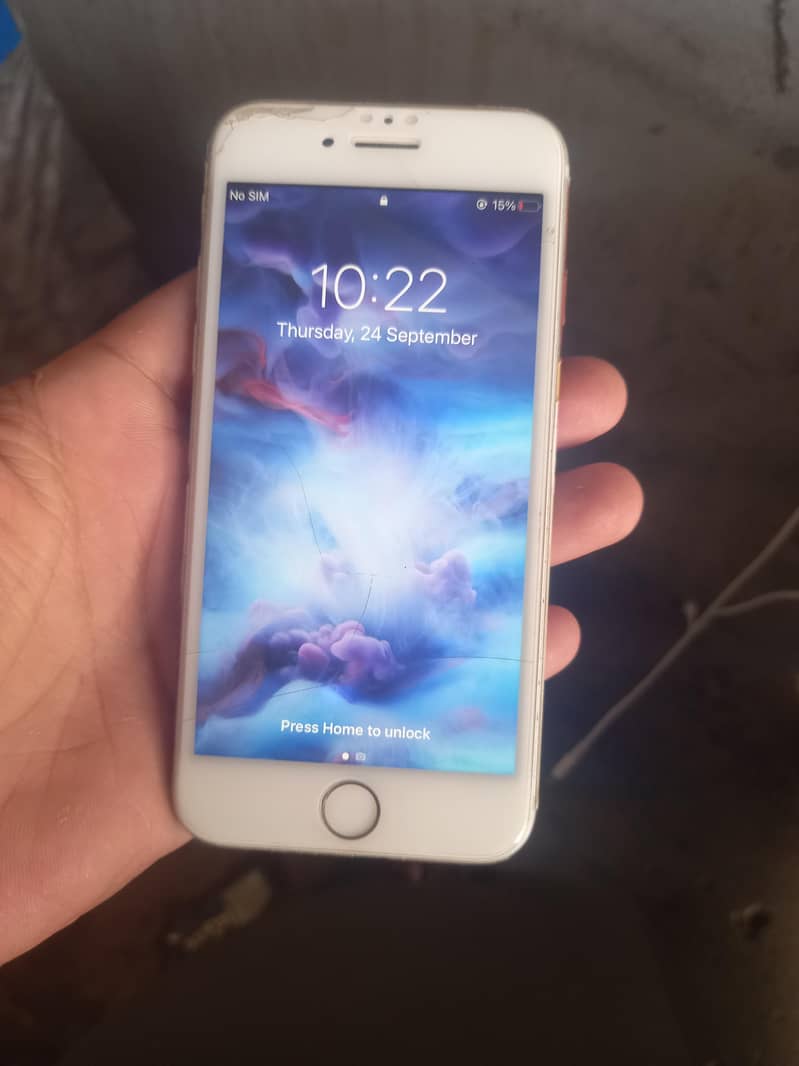 Apple iPhone 7 0