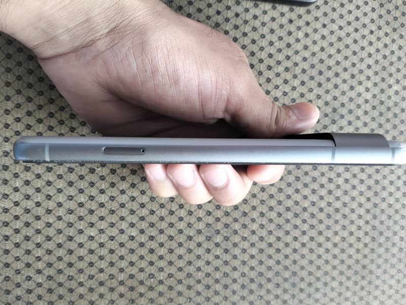 Google Pixel 8 2