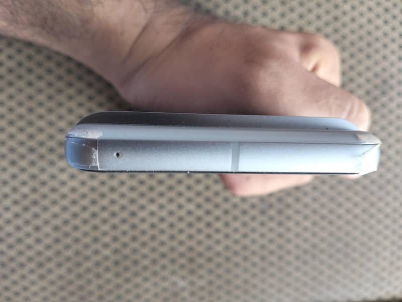 Google Pixel 8 3