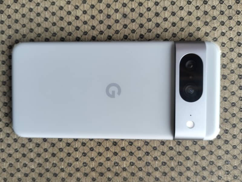 Google Pixel 8 5