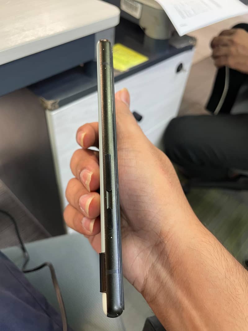 Google Pixel 6a 4