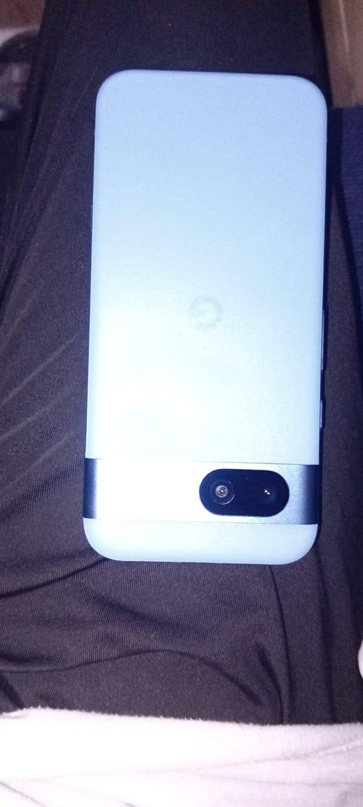 Google Pixel 8a 3